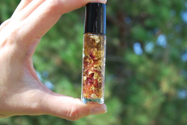 chedriel.com Pink Rose Petals with gold flakes lip oil